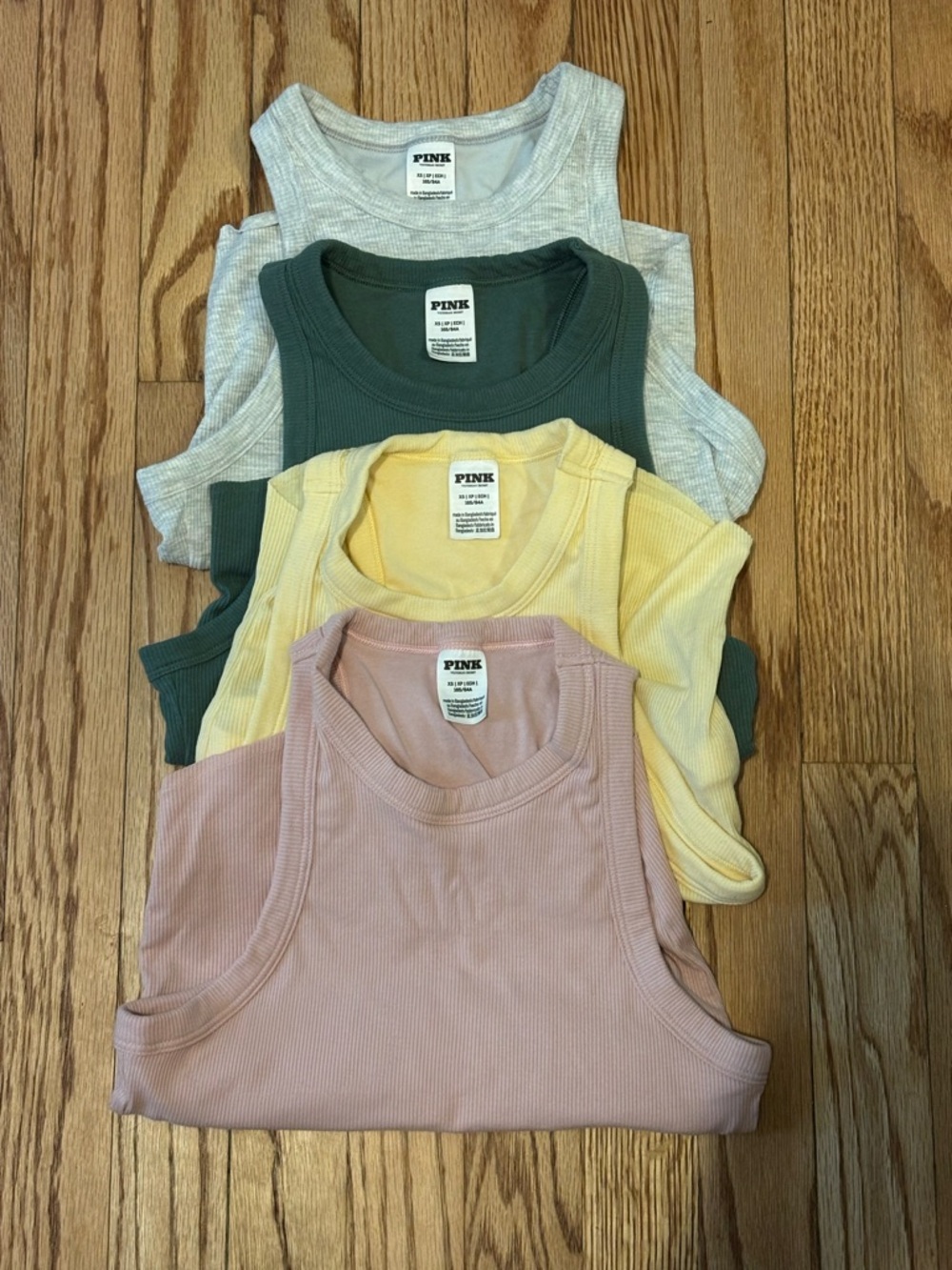 Lot of 4 Victoria's Secret PINK Shelf Bra Crop Tank size XS